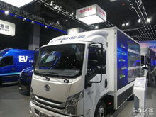 從洗掃車看電動物流車的綠色變革 清潔道路與清潔未來的雙重使命